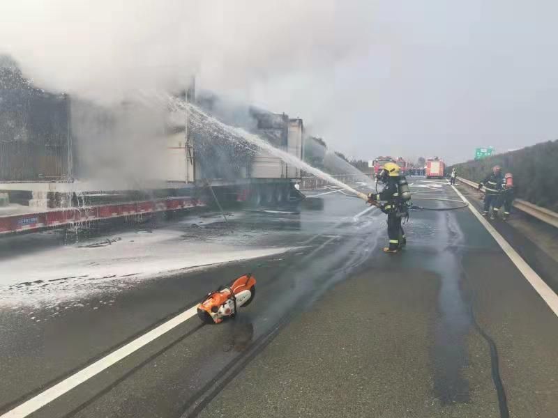 鋰<a href='http://www.tongtaia.cn' title='電池運(yùn)輸' >電池運(yùn)輸</a>