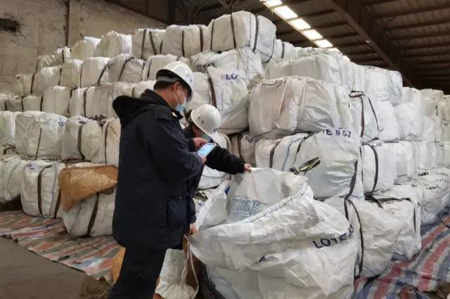 鋰<a href='http://www.tongtaia.cn' title='電池海運' >電池海運</a>